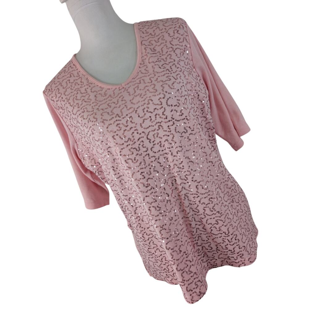QUACKER FACTORY! COTTON CANDY PINK WITH SWIRLY MINI SEQUINS SHORT SLEEVE TOP! M